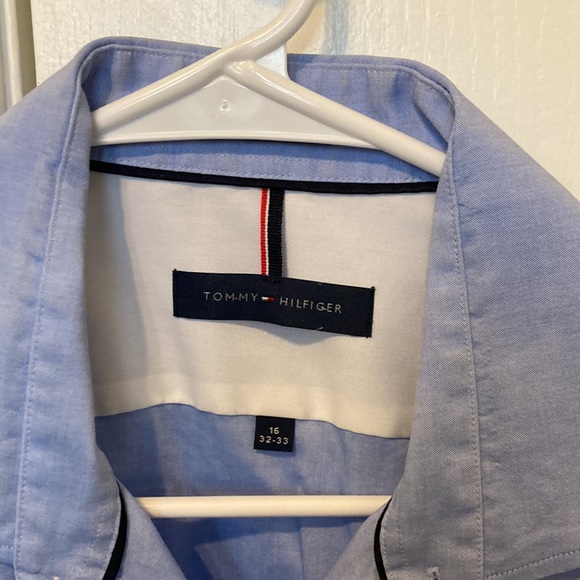 Tommy Hilfiger blue dress shirt - Picture 2 of 2